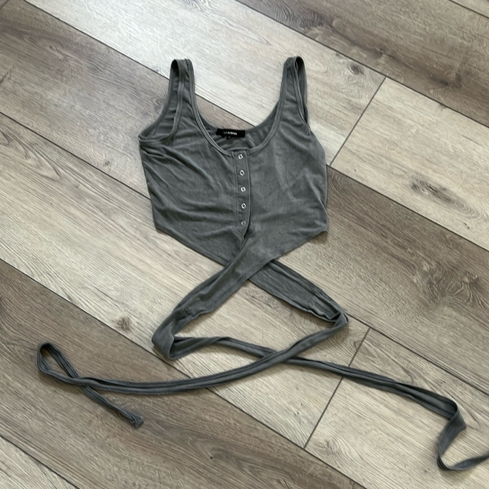 Tie Crop Tank with Snap Front